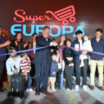 Poggi participó de la inauguración de una nueva sucursal de Supermercados Europa