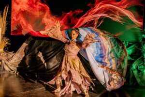 Más de 30 artistas encendieron el escenario de los 50 Festivales