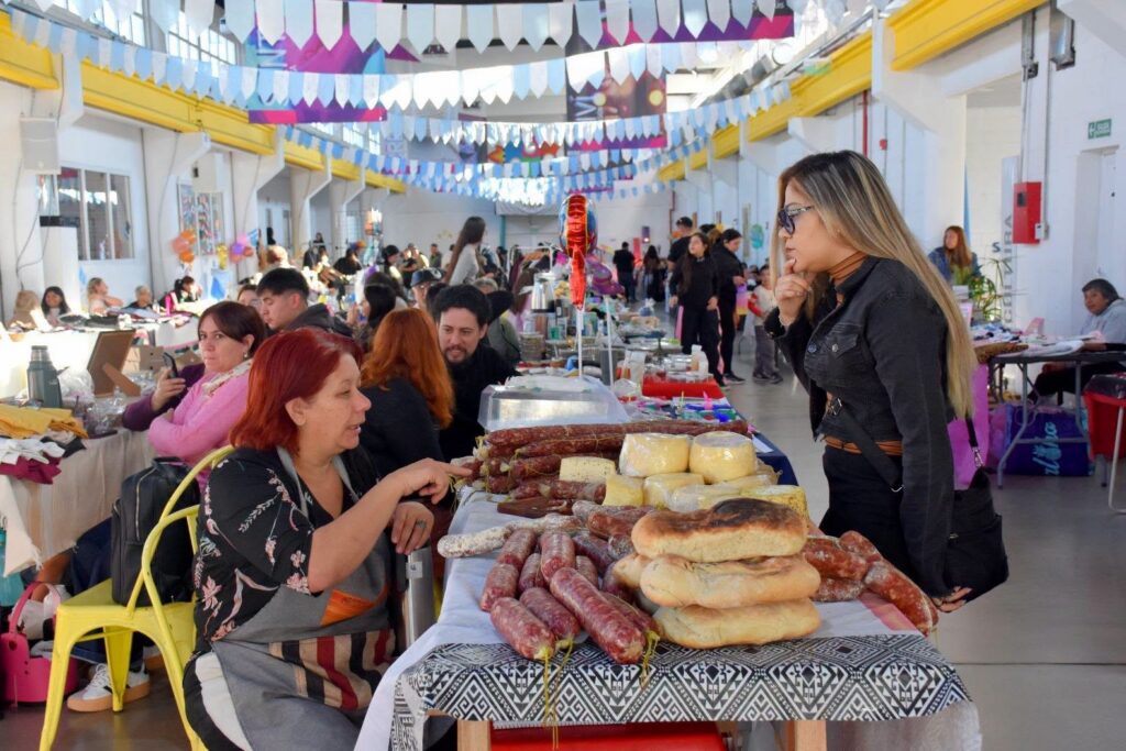La Nave Cultural se llena de propuestas para disfrutar durante el fin de semana largo