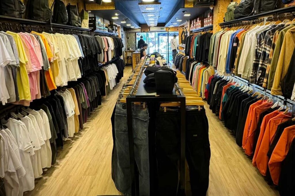 Este lunes vuelve la promo para comprar indumentaria con 50% de descuento