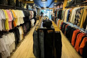 Este lunes vuelve la promo para comprar indumentaria con 50% de descuento