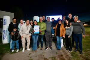 Tres familias de La Vertiente pasarán la próxima Navidad en su casa propia