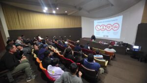 Aspirantes a obtener el carnet de conductor náutico tuvieron su clase teórica