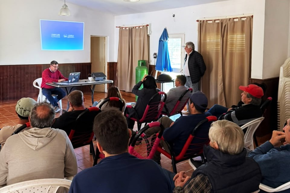 Productores rurales de La Punilla conocieron los alcances de la ley de Consorcios Camineros